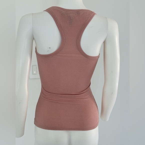 BCBG MaxAzria race back scoop neck tank top in blush pink size XXS - Picture 2 of 3